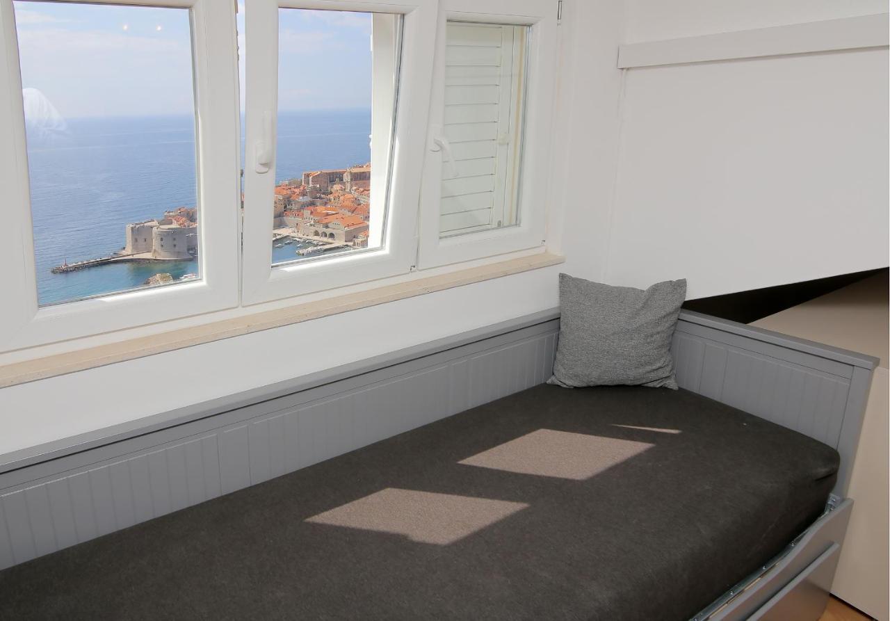Spacious 2 Bedroom Apt Luxeview- Oldtownview, 10Min To Town Дубровник Екстериор снимка