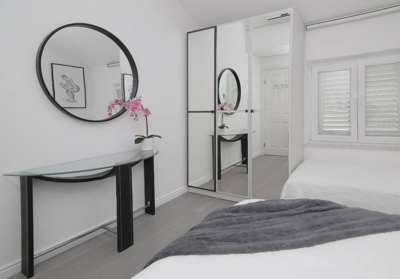 Spacious 2 Bedroom Apt Luxeview- Oldtownview, 10Min To Town Дубровник Екстериор снимка