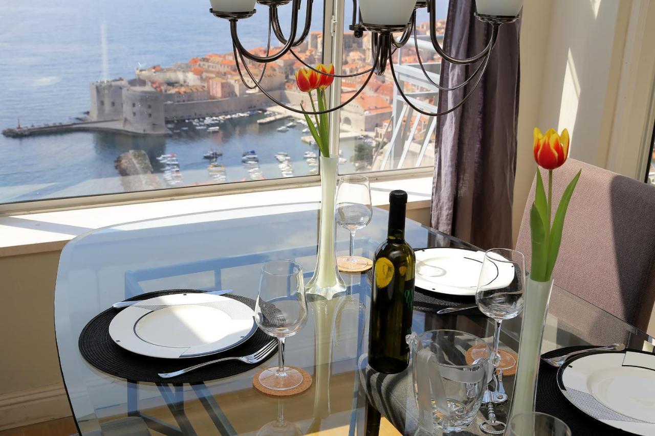 Spacious 2 Bedroom Apt Luxeview- Oldtownview, 10Min To Town Дубровник Екстериор снимка